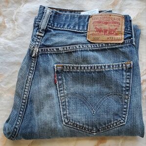 Levi's 505 straight leg distressed 33/32